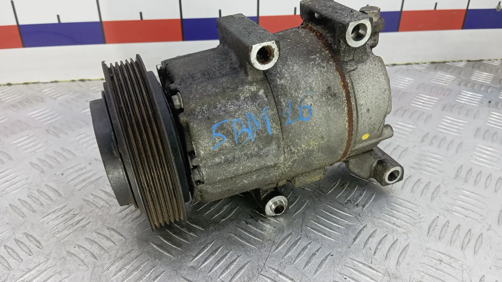 Компрессор кондиционера 977012Y600, OX9EA10