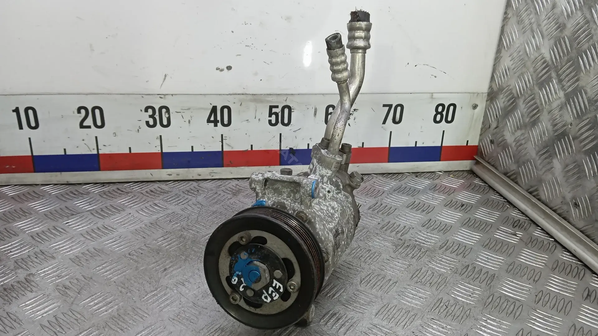 Компрессор кондиционера 5Q0820803F