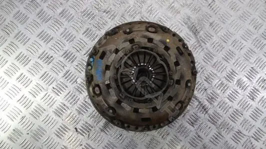 Маховик LR014072