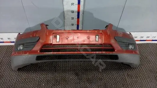 Передний бампер BLK21G501