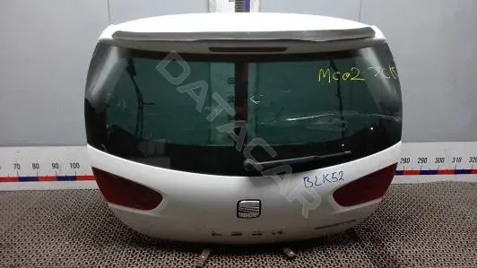 Крышка багажника BLK52GF01