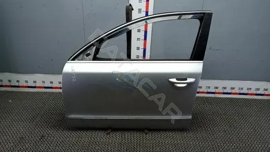 Дверь 3T0831055
