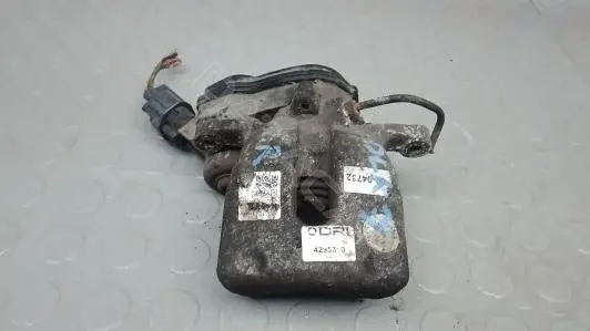 Скоба суппорта DLK070P01