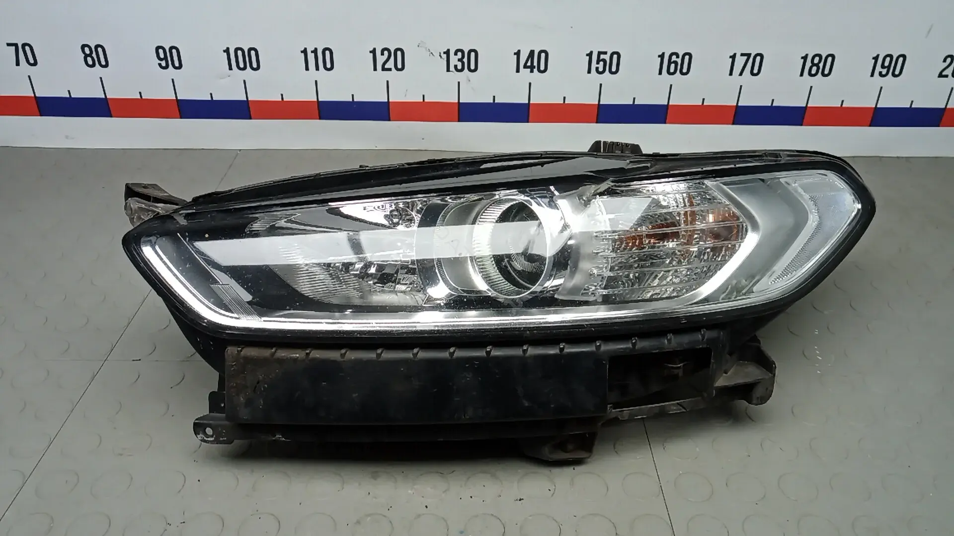 Фары DS7313W030FA