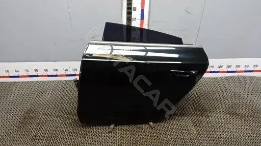 Дверь 8T8833051D