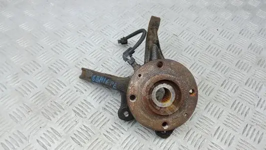 Ступица колеса 8BM16K901