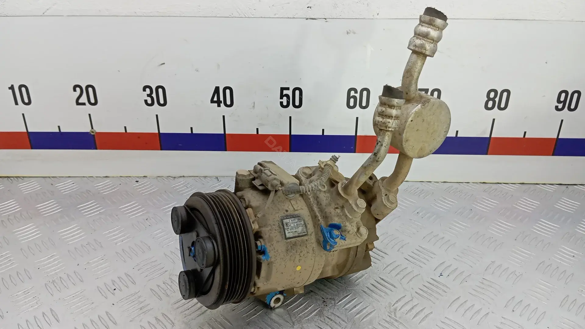 Компрессор кондиционера 95201-76KA1