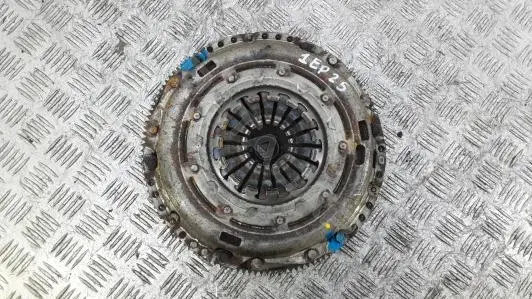Маховик 03L105266CC