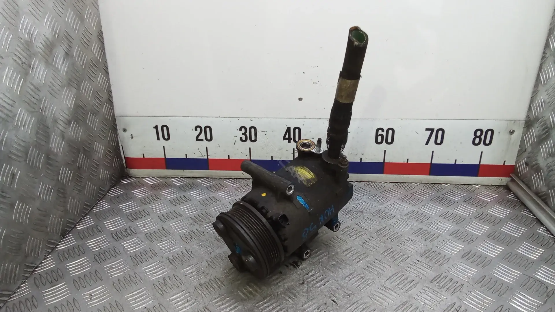 Компрессор кондиционера LR019310