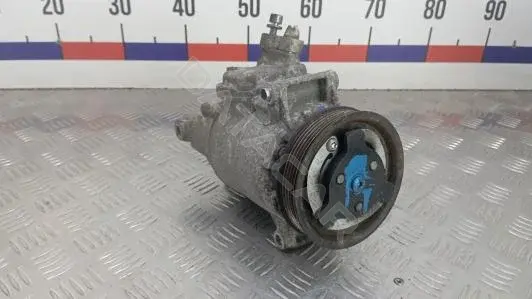Компрессор кондиционера 5N0820803E