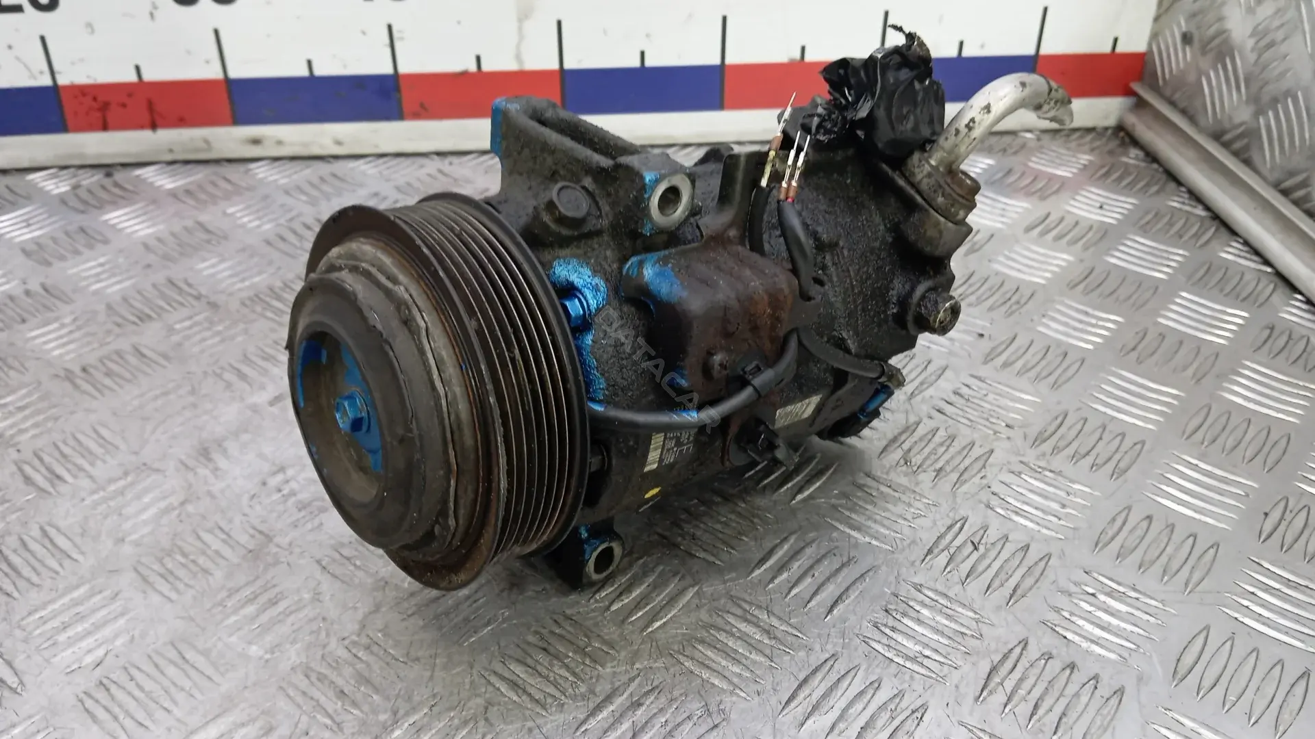 Компрессор кондиционера 926004EB1A