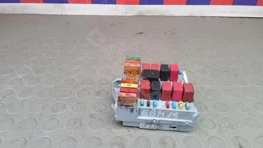 Блок предохранителей 1376610080