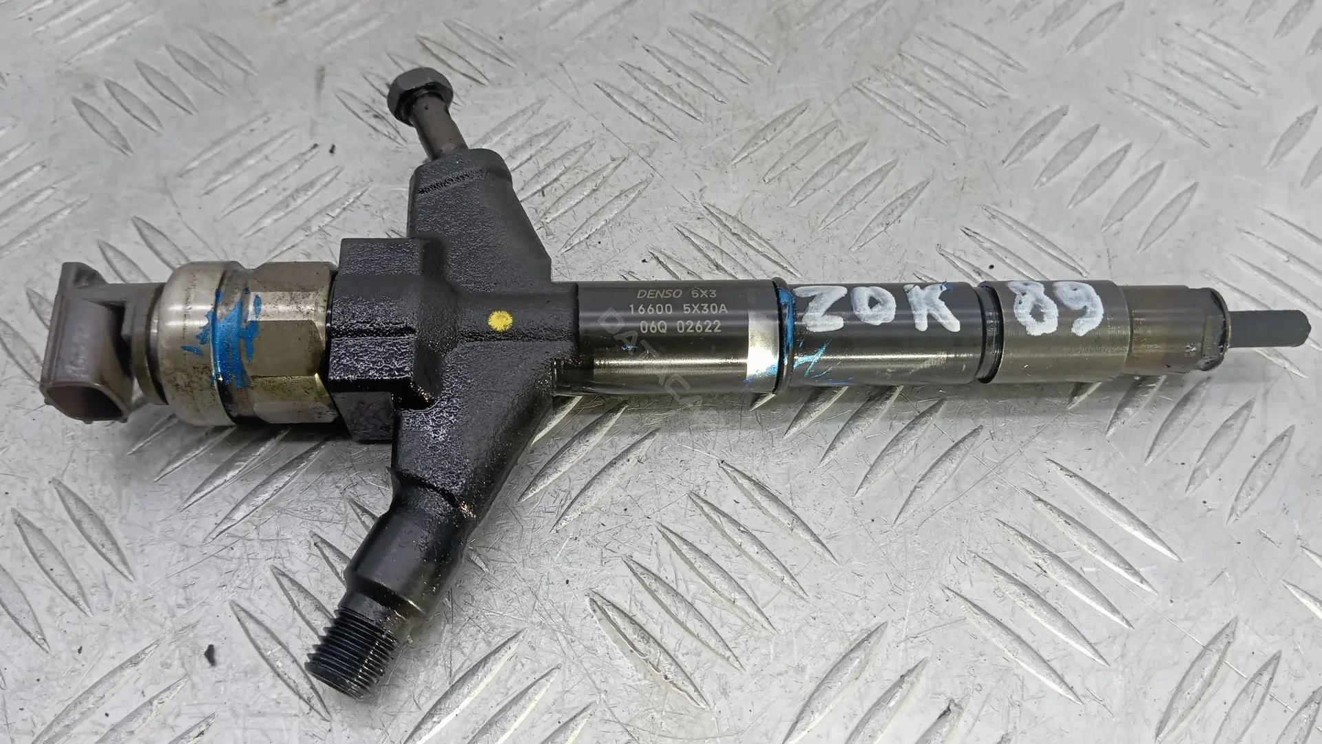 Форсунки 16600-5X30A