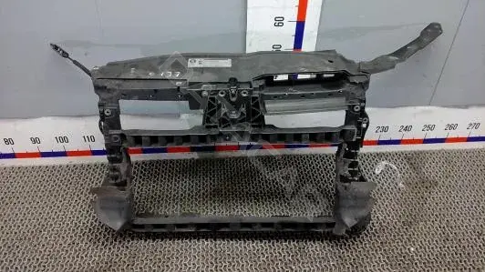 Панель передняя 5K0805588E