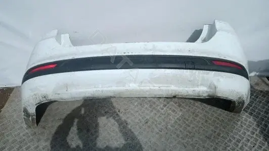 Задний бампер YNP18HG01