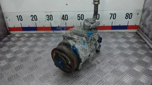 Компрессор кондиционера 1K0820803S