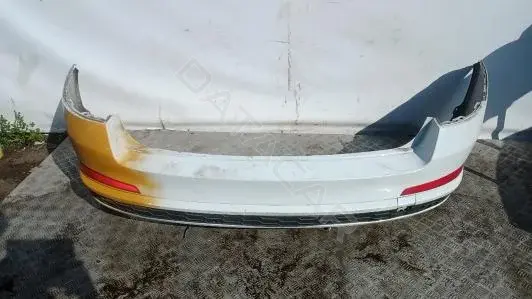 Задний бампер 5E5807521A, 5E9807421