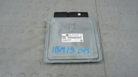 Блок управления двигателем 03l906023db