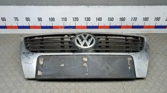 Решетка радиатора 3C0853651AD