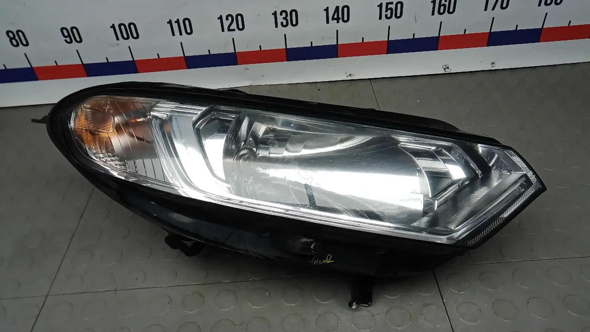 Фары 4BG20MU01