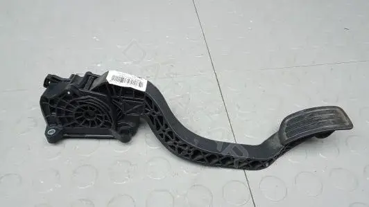 Педаль газа GEP11NW01