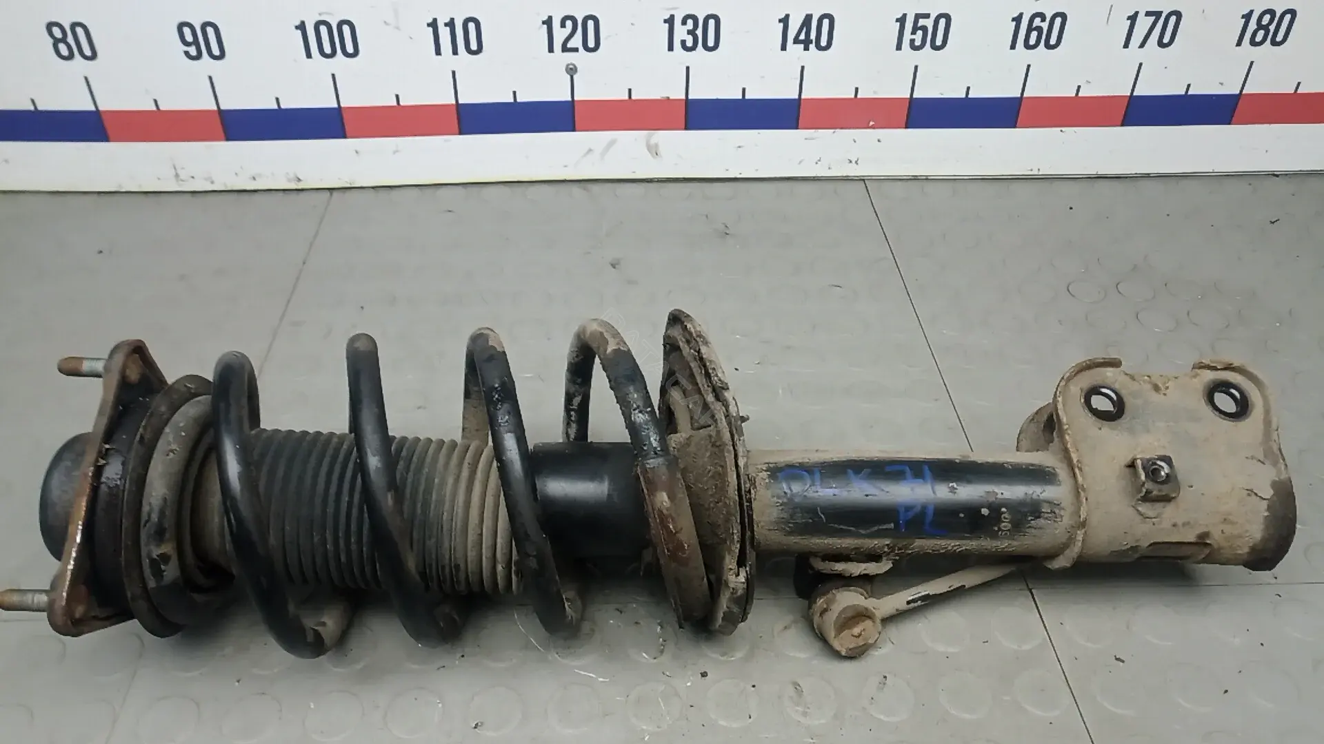 Стойка передняя DLK71K501