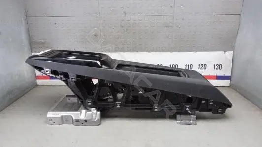 Центральная консоль LBM09I301