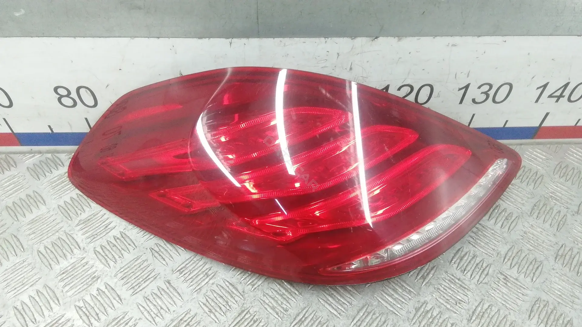 Задние фонари A2229065401