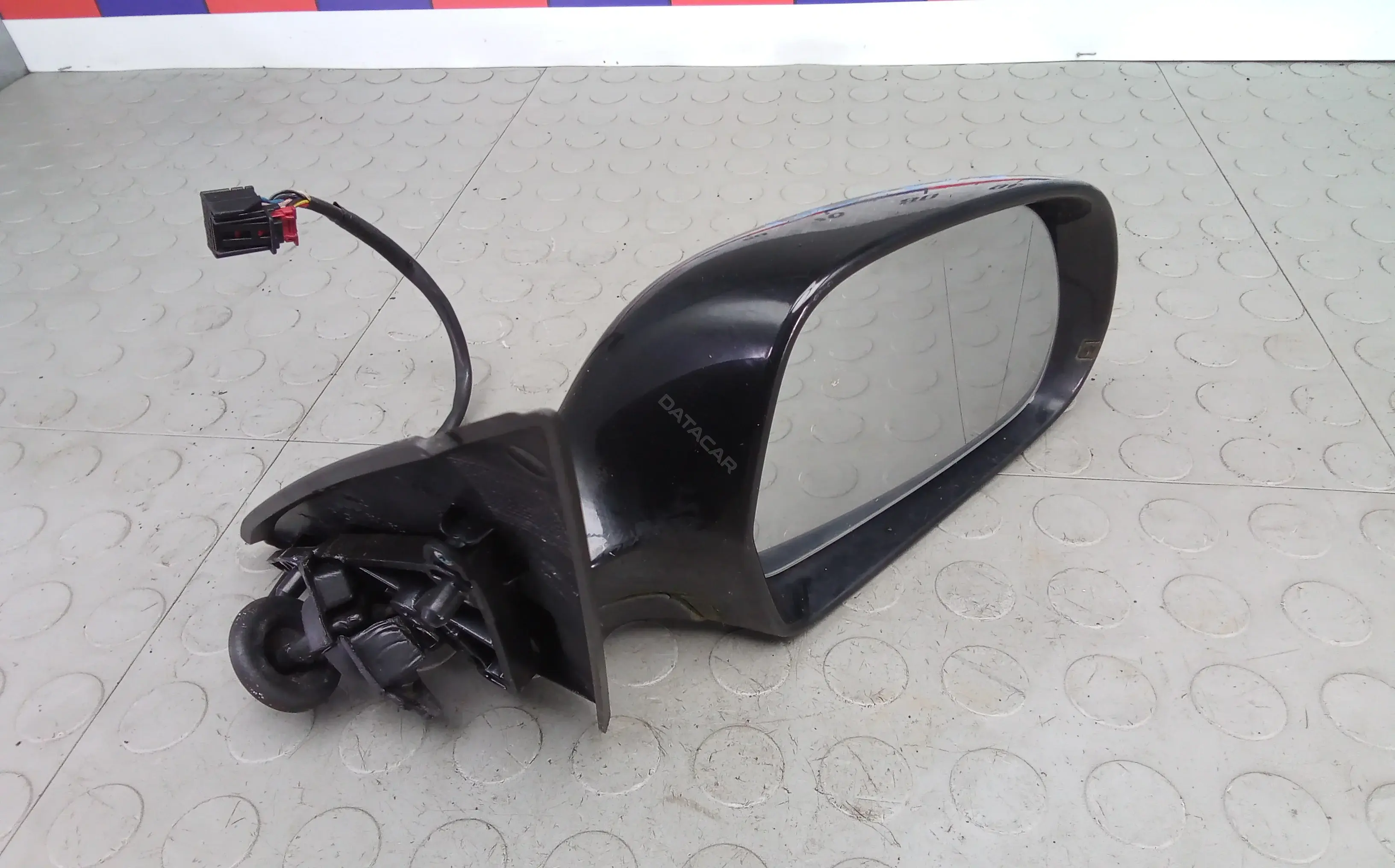 Наружное зеркало 4F0857536AF, 8T0857528D, 8U2857410G