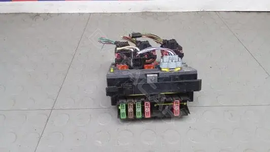 Блок управления BCM 9664705880