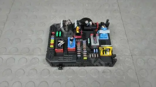 Блок управления BCM 1871743436, 28550137, 9819851480
