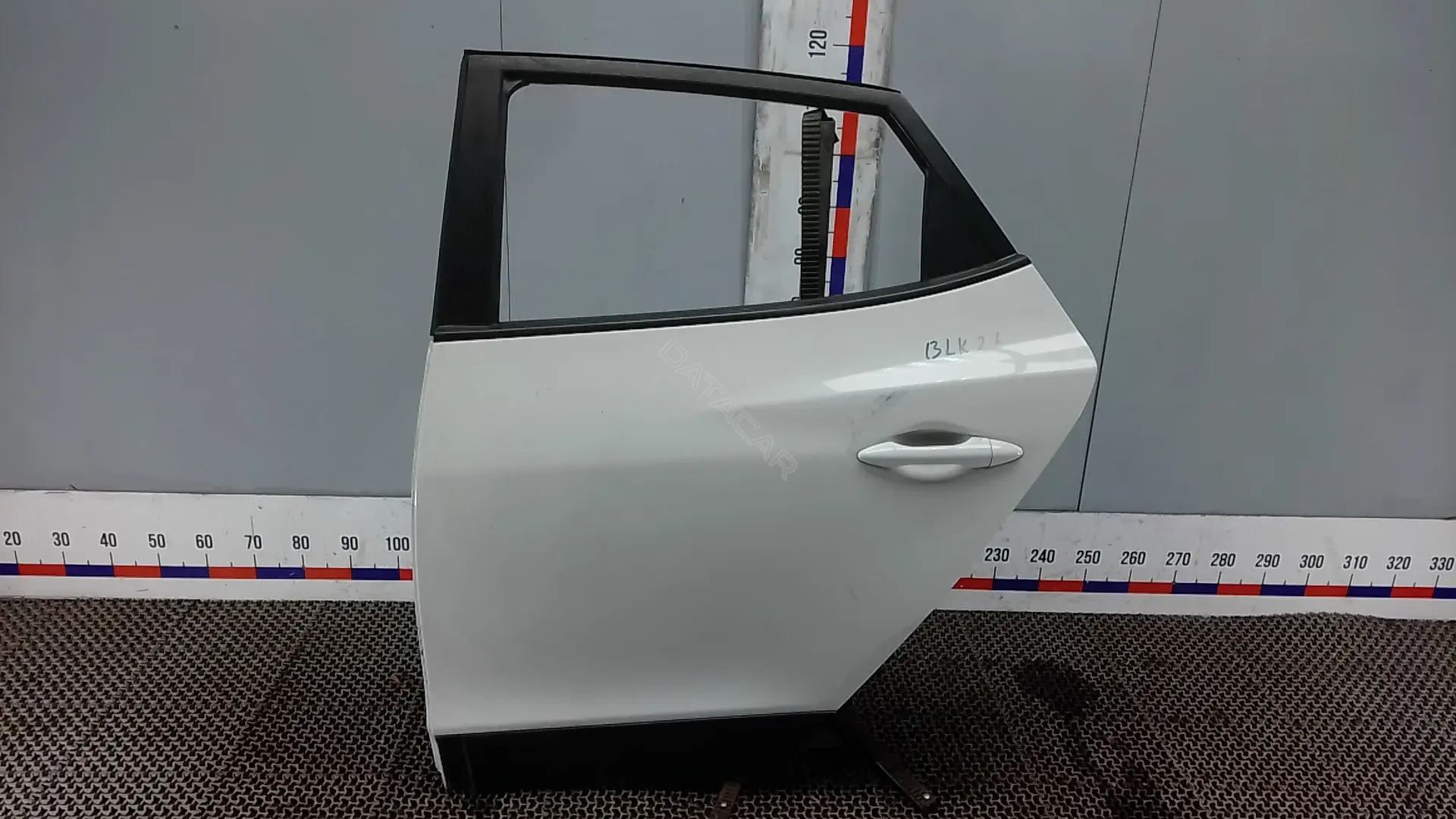 Дверь BLK26FG01