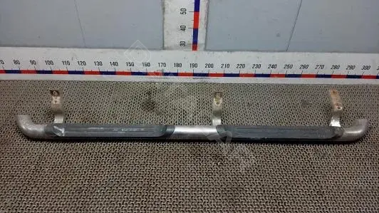 Подножка LBM37OW01