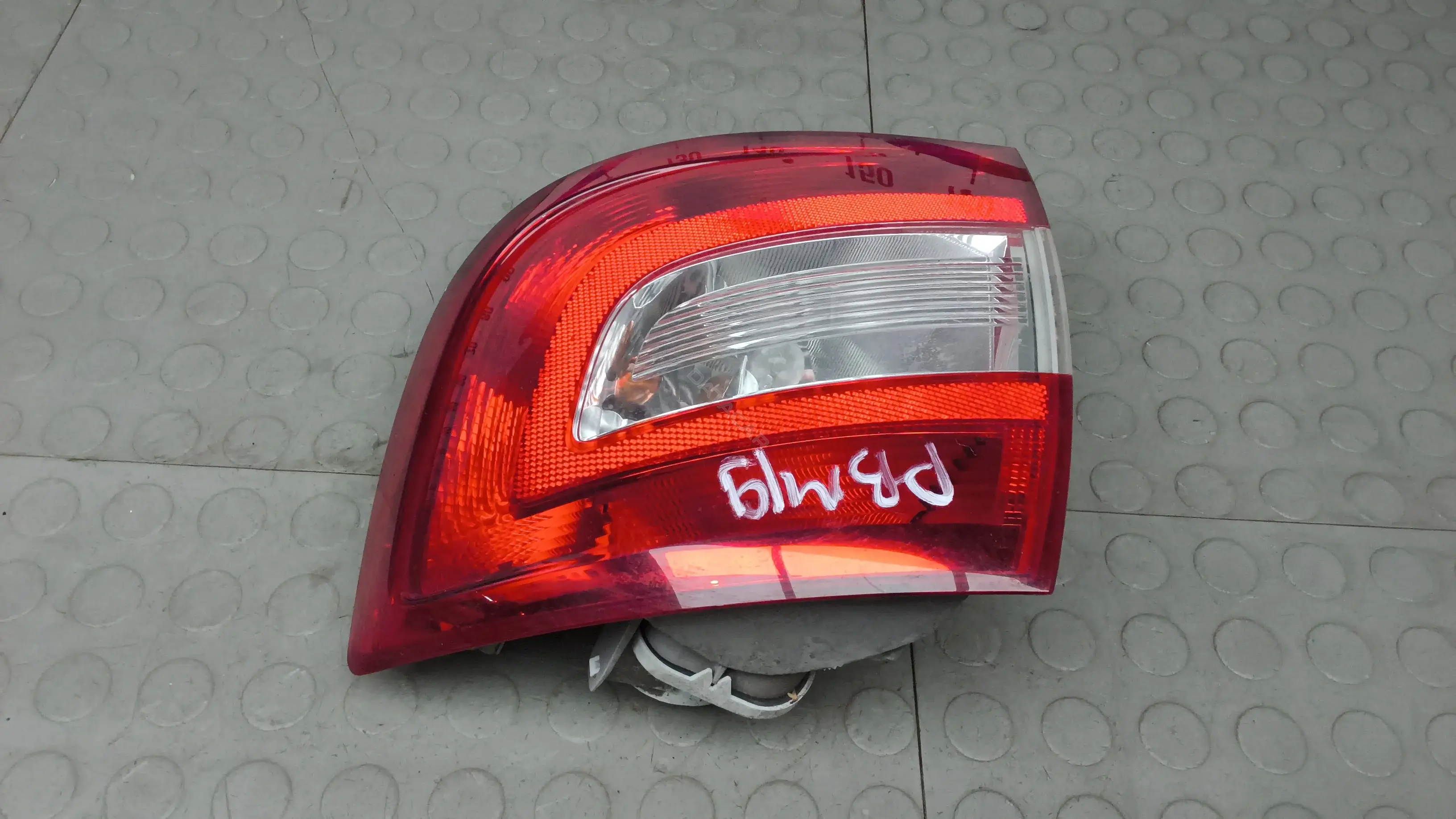 Задние фонари PBM19MY01