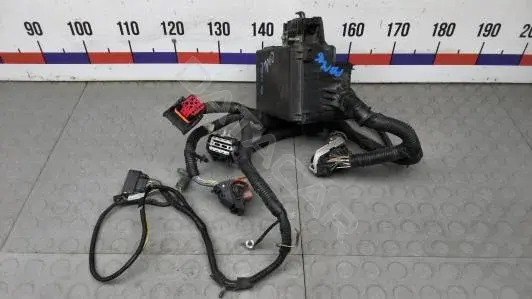 Блок предохранителей bk3t9k499fbb