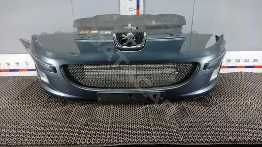 Передний бампер CLK01G501