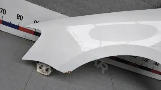 Крыло переднее CLK23D901