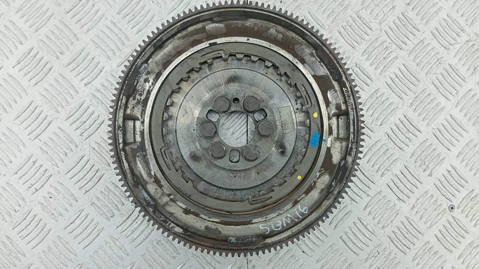 Маховик 04C105266H