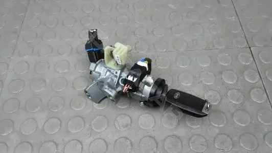 Замок зажигания 81900D9F00, 81910D3000