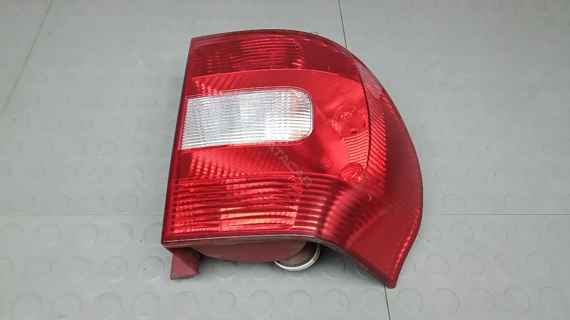 Задние фонари 5L0945111