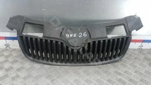 Решетка радиатора 9NK26G101