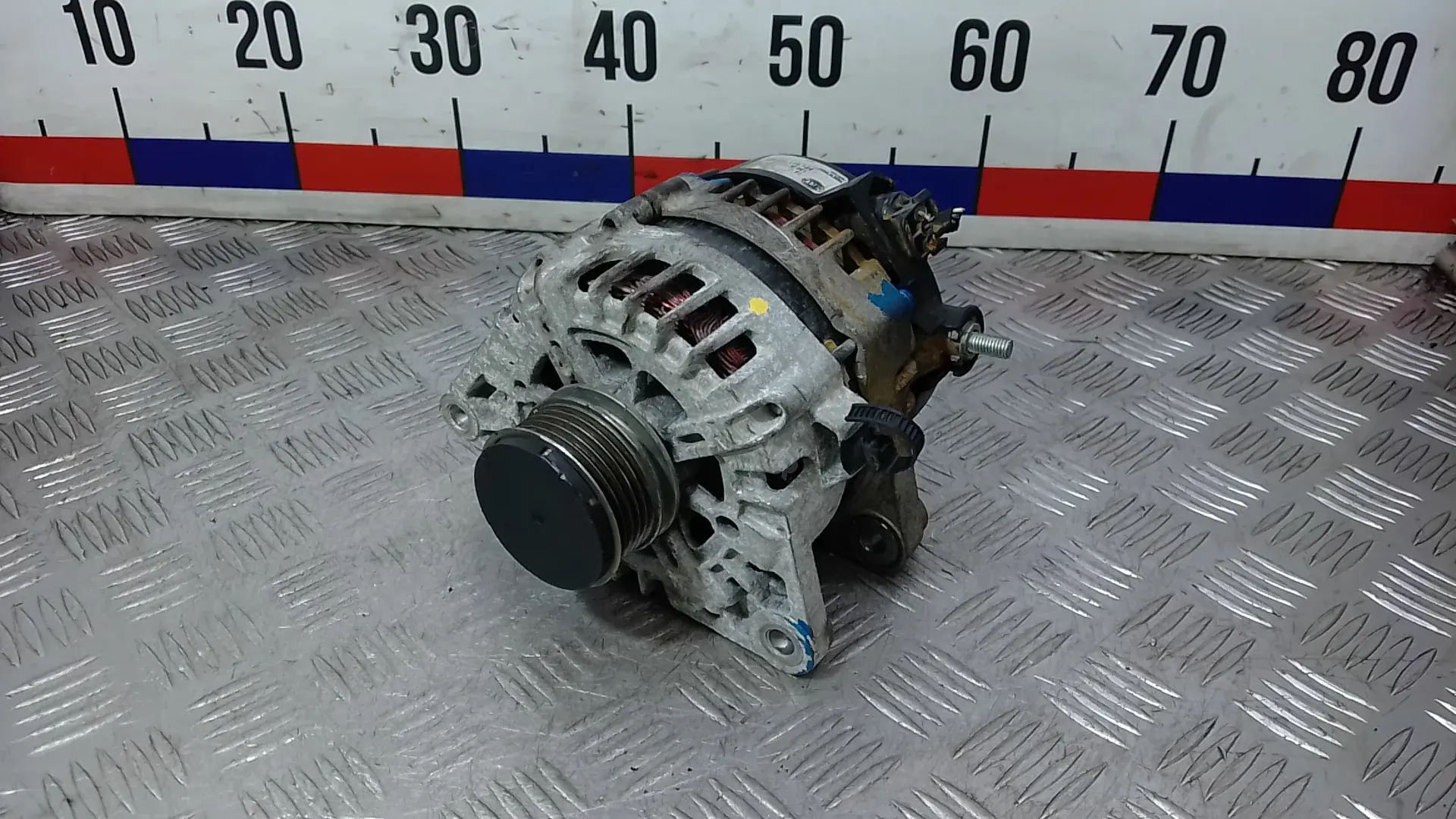 Генератор 373002A850, 8EL011713-401
