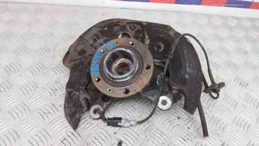 Поворотный кулак 5BM170901