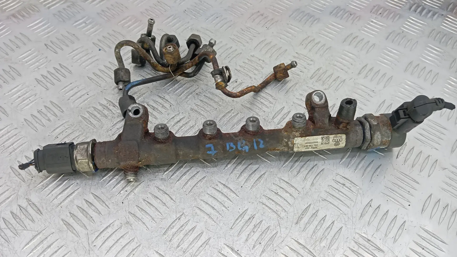 Топливная рейка R03L125C