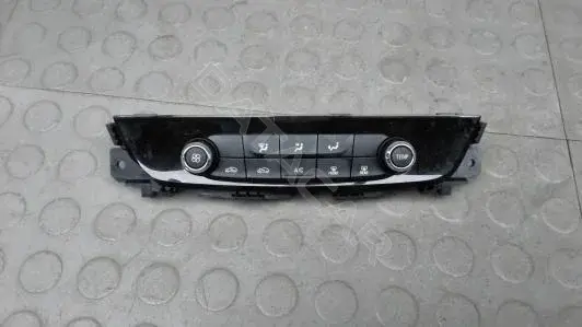 Панель управления отопителем (климат-контролем) CBM05OV01