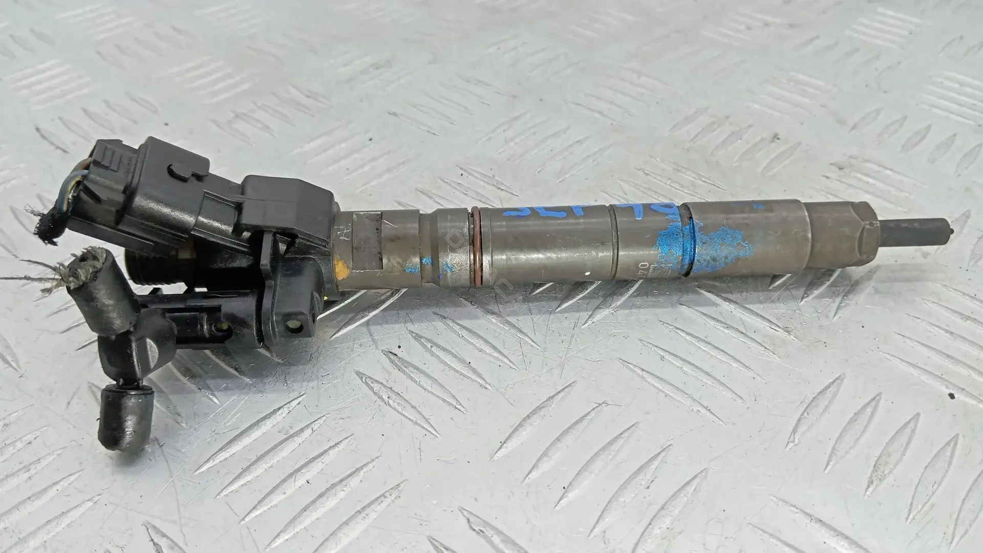 Форсунки 9X2Q-9K546-DB