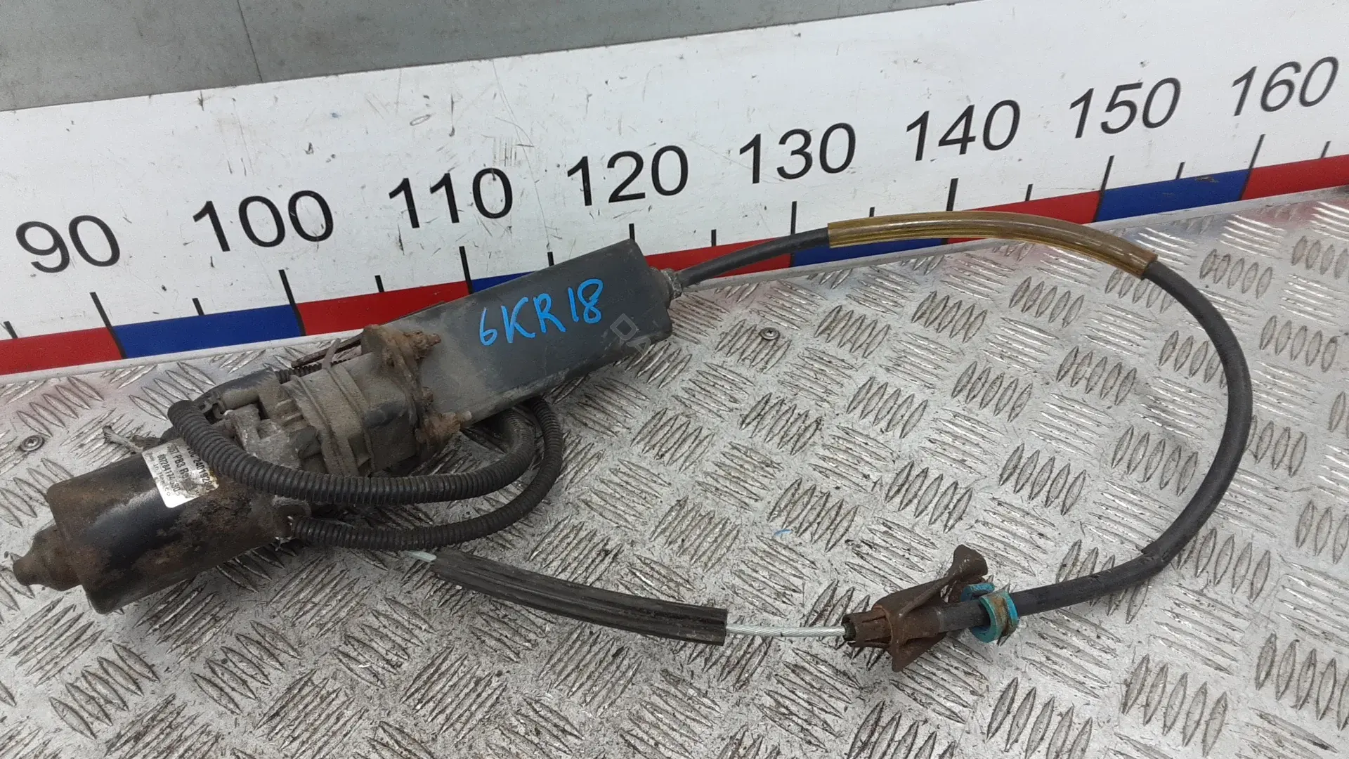 Моторчик ручника 6KR18K101