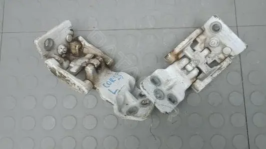 Петля двери COK25R102