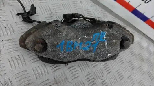 Скоба суппорта 1BM210Q01