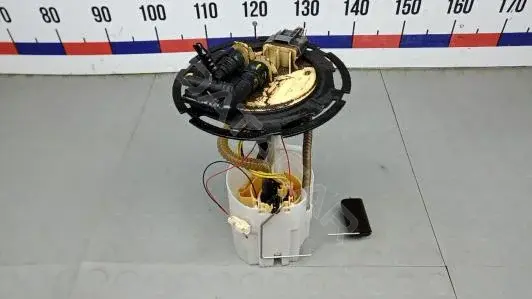 Топливный насос 7BM20M701